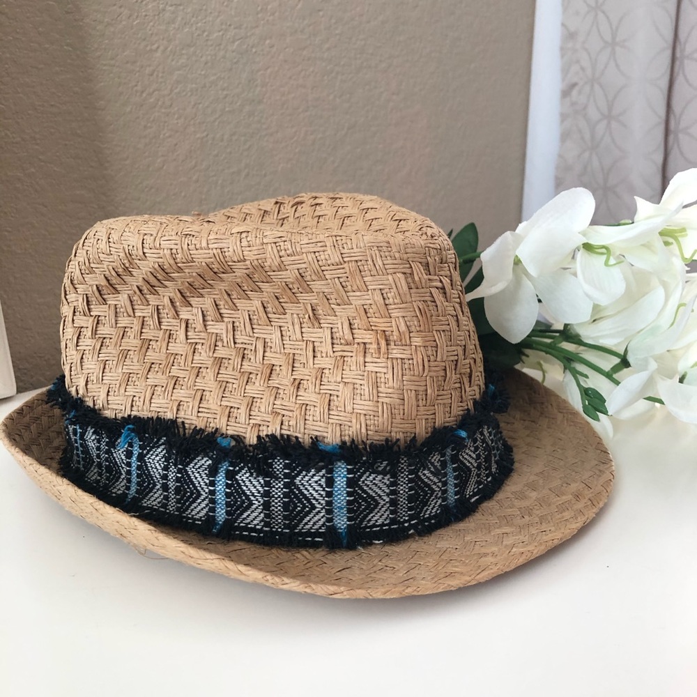 Adventure hat